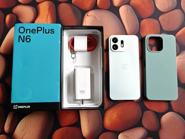 OnePlus N6 box leaks revealing its full contents